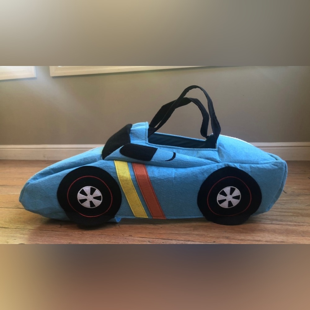 Like new pottery barn kids hot wheels blue car toddler costume